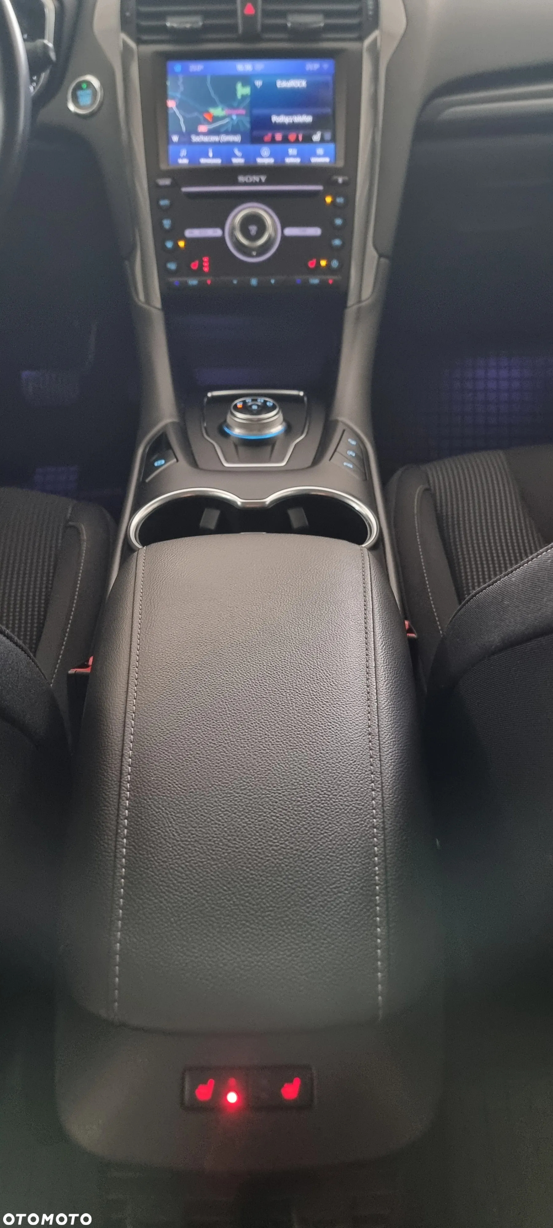 Ford Mondeo 2.0 EcoBlue Titanium - 12