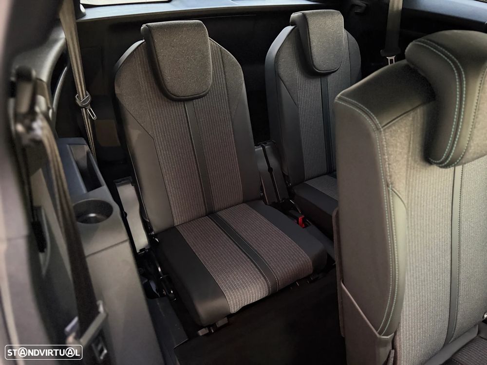 Peugeot 5008 1.2 PureTech Allure Pack EAT8 - 16
