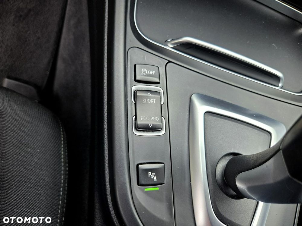 BMW Seria 3 318i - 19
