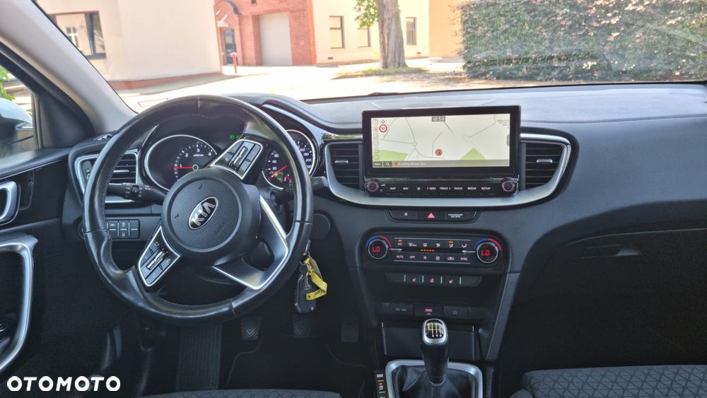 Kia Ceed 1.6 CRDi mHEV L Business Line - 7