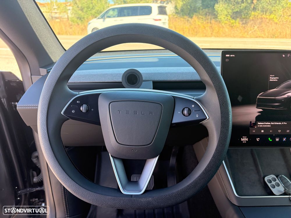 Tesla Model Y Long Range Tração Integral - 15