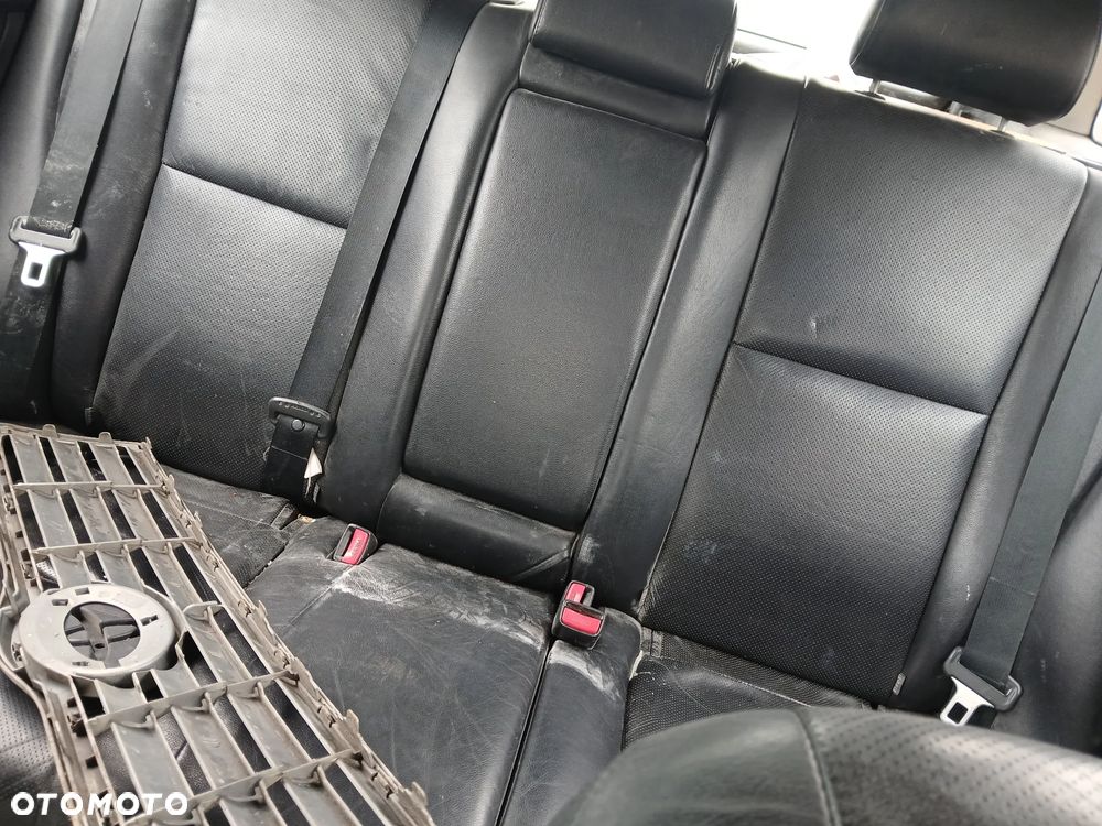 toyota avensis T25 1C0 kombi fotel fotele kanapa deska kokpit podsufitka boczek boczki klamka - 7