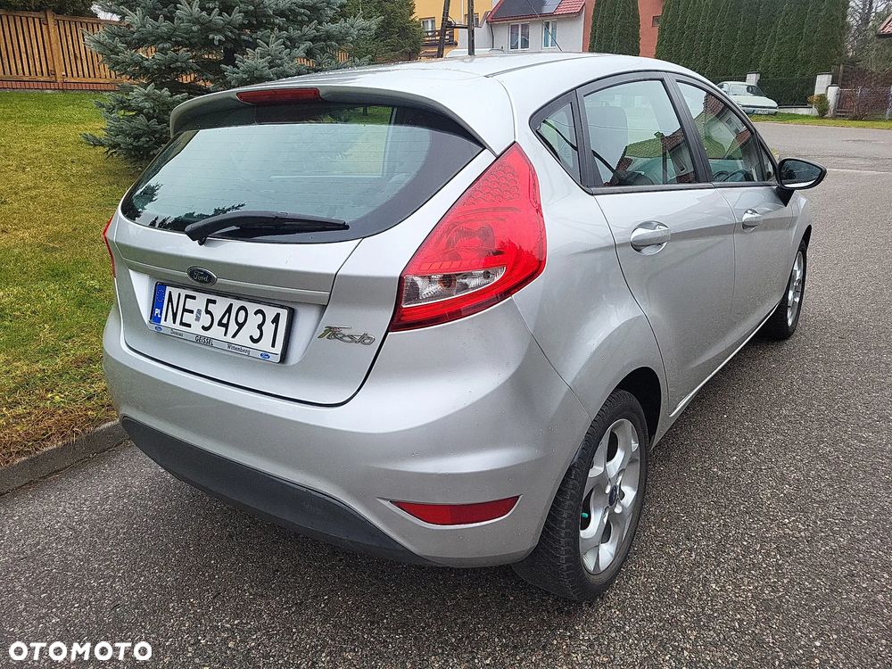 Ford Fiesta 1.25 Silver X (Ambiente) - 36