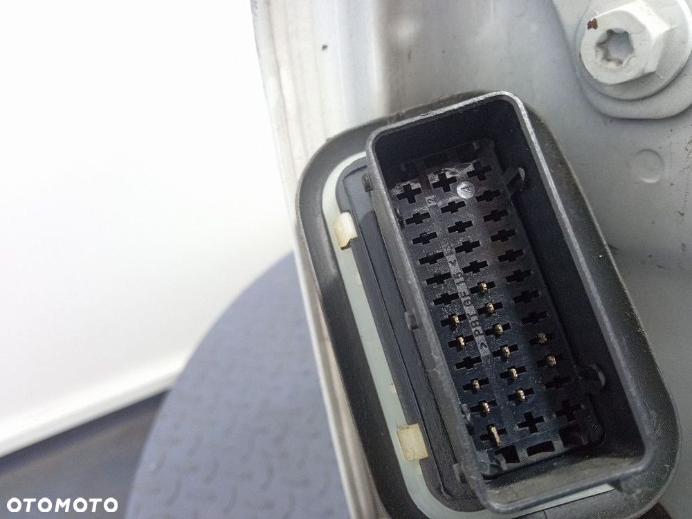 DACIA DOKKER DRZWI PRZÓD PRAWE PRZEDNIE - 5