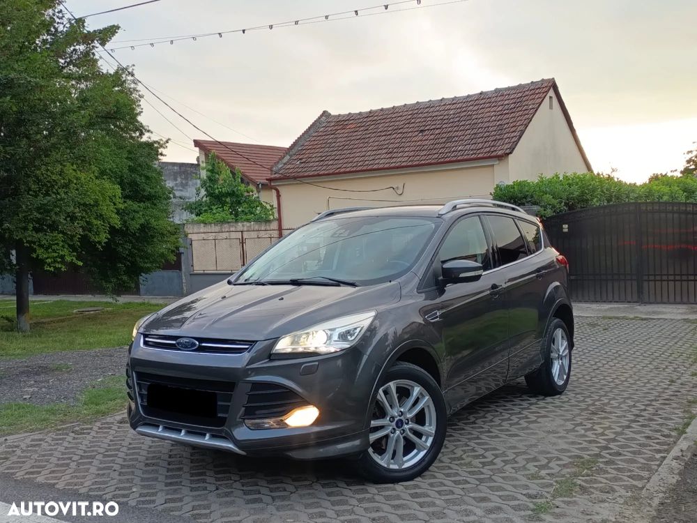 Ford Kuga - 1