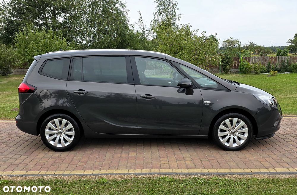Opel Zafira - 9