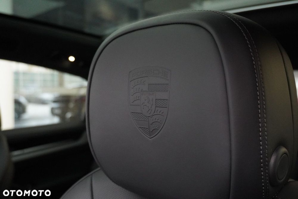 Porsche Cayenne - 15