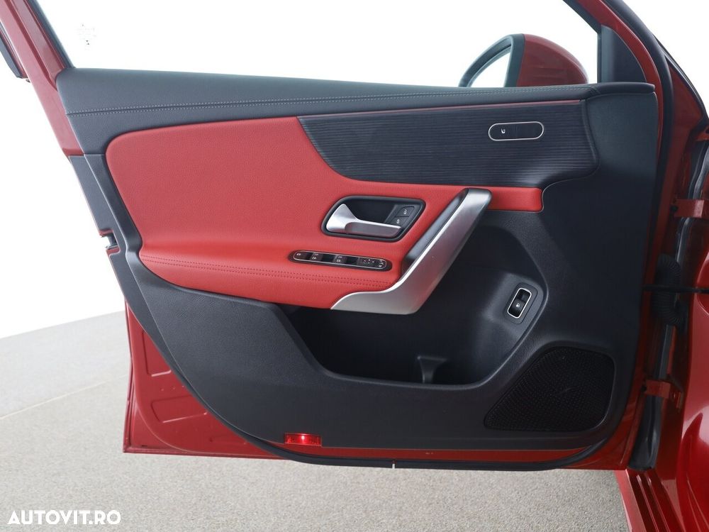 MERCEDES-BENZ A-Class 2022 — imagine 11