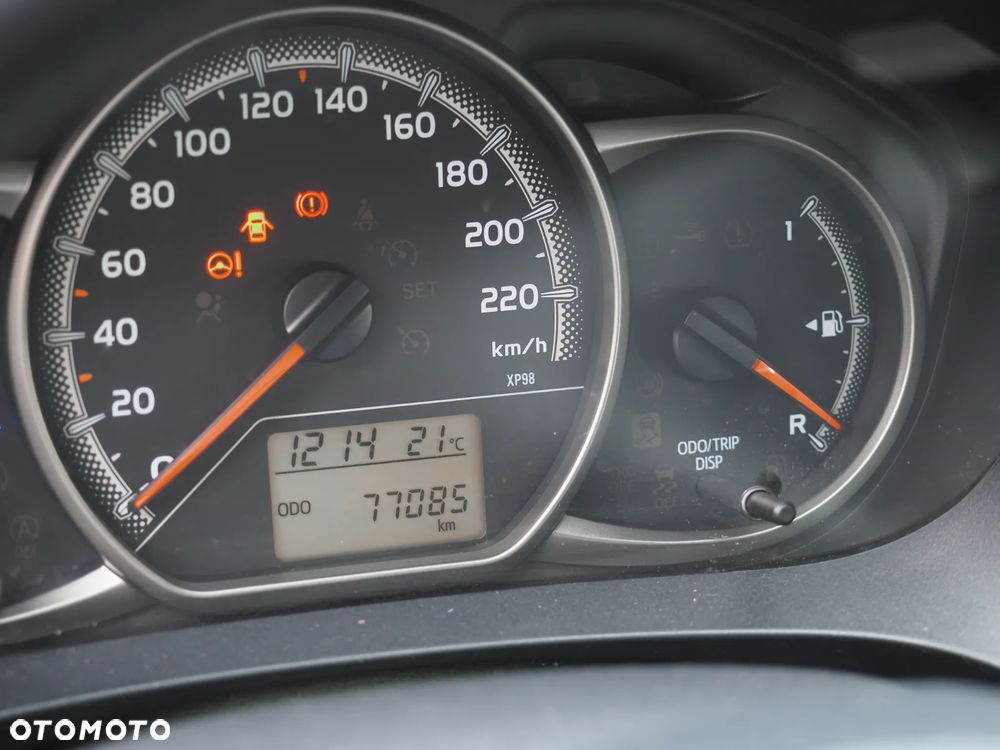 Toyota Yaris 1.33 Active EU6 - 9