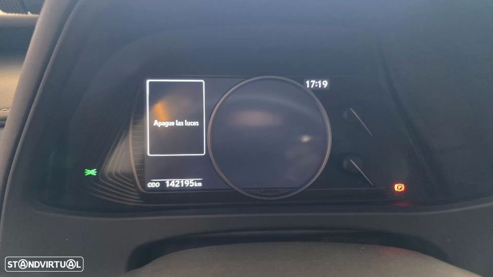 Lexus UX 250h Executive - 43