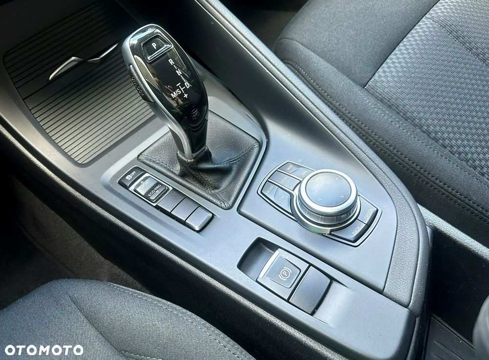 BMW X1 sDrive18i - 26