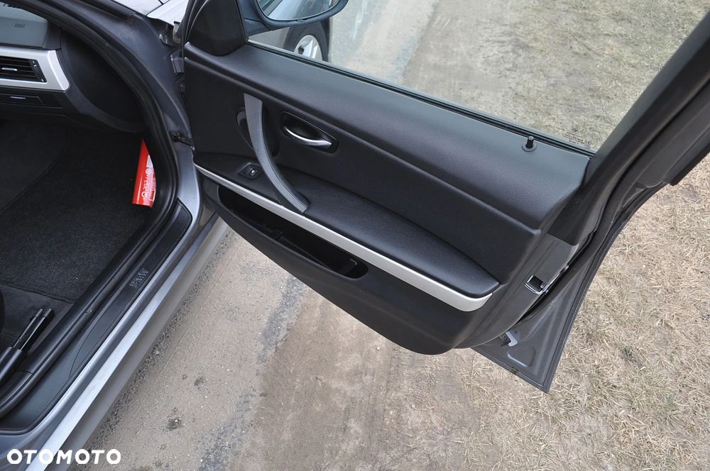 BMW Seria 3 316d Modern Line - 19