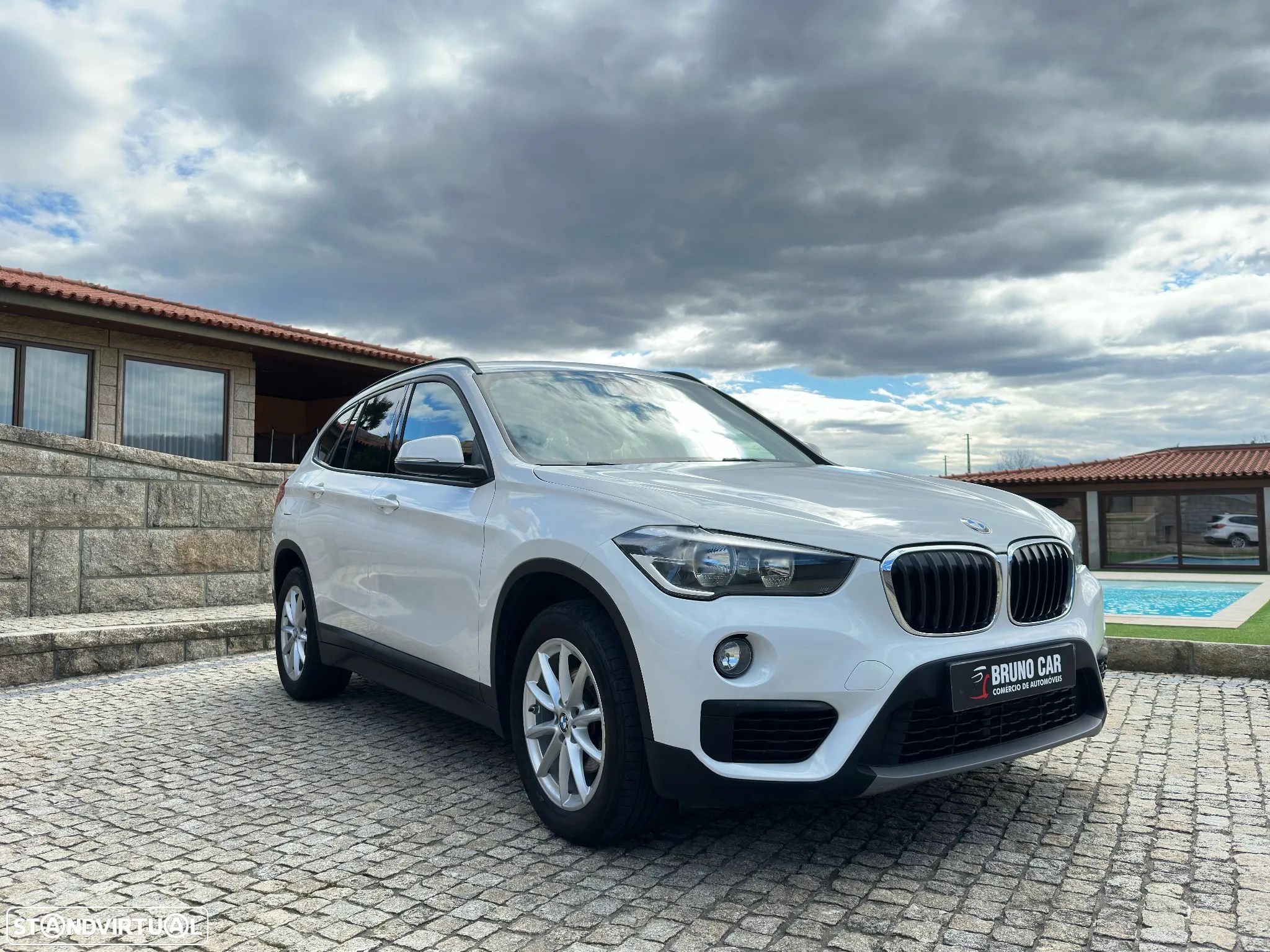 BMW X1 16 d sDrive Auto - 1
