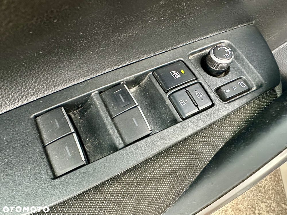 Toyota Corolla 1.8 Hybrid Style - 13