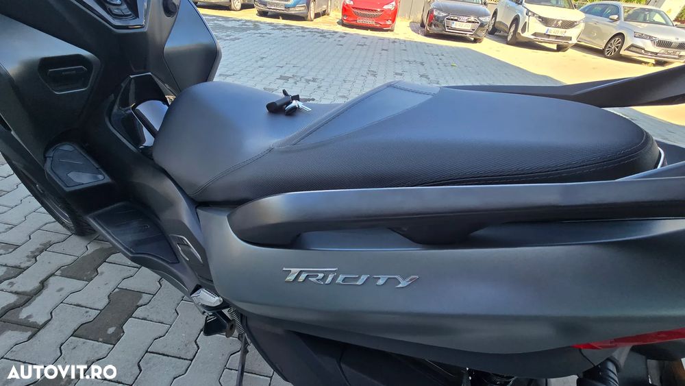 Yamaha Tricity 300 - 9
