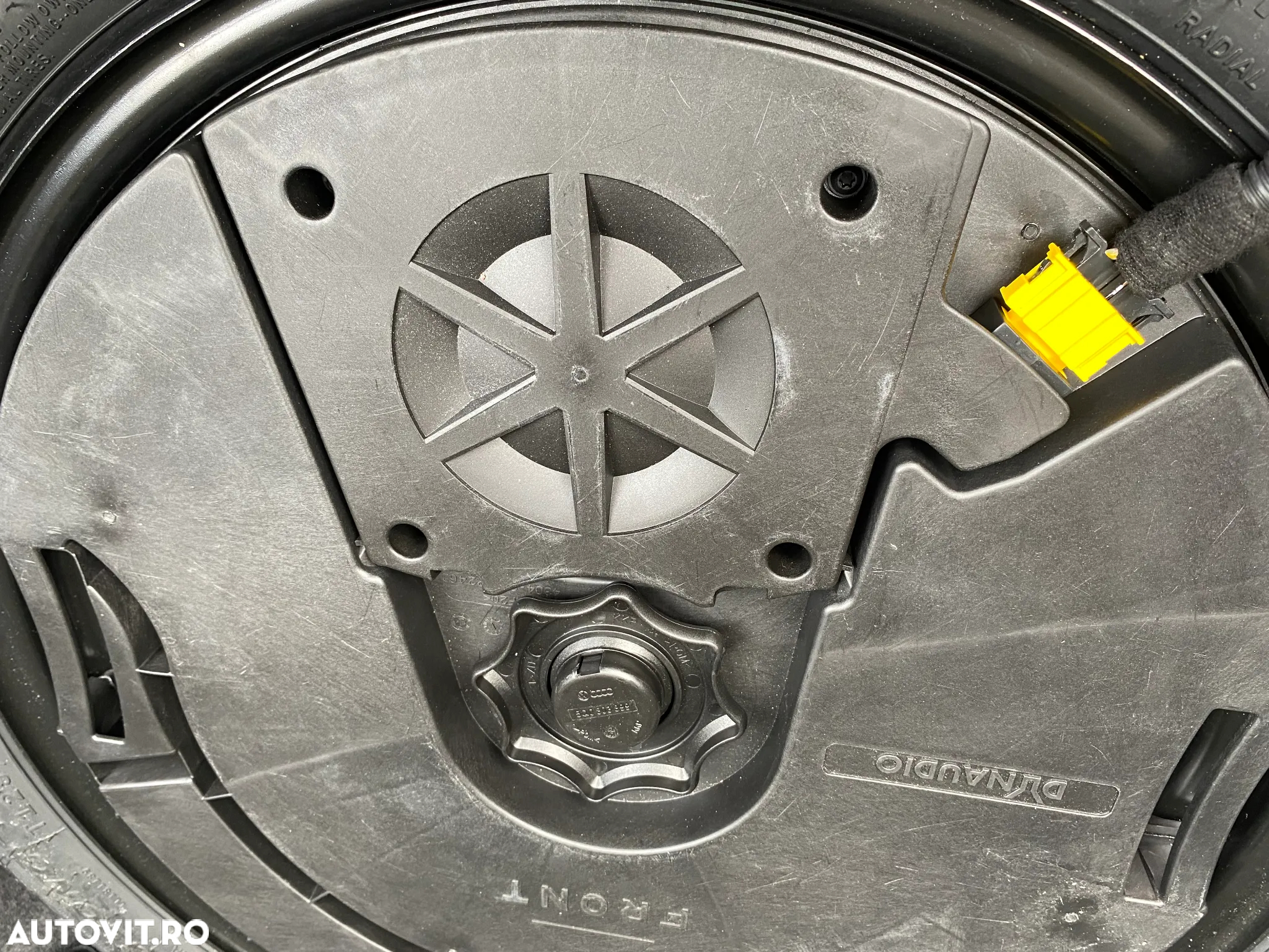 Volkswagen Golf - 22