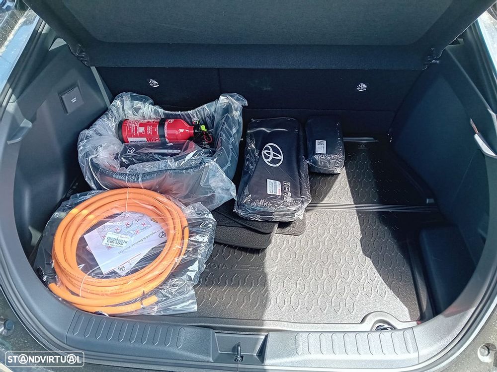Toyota C-HR 2.0 Flow - 13