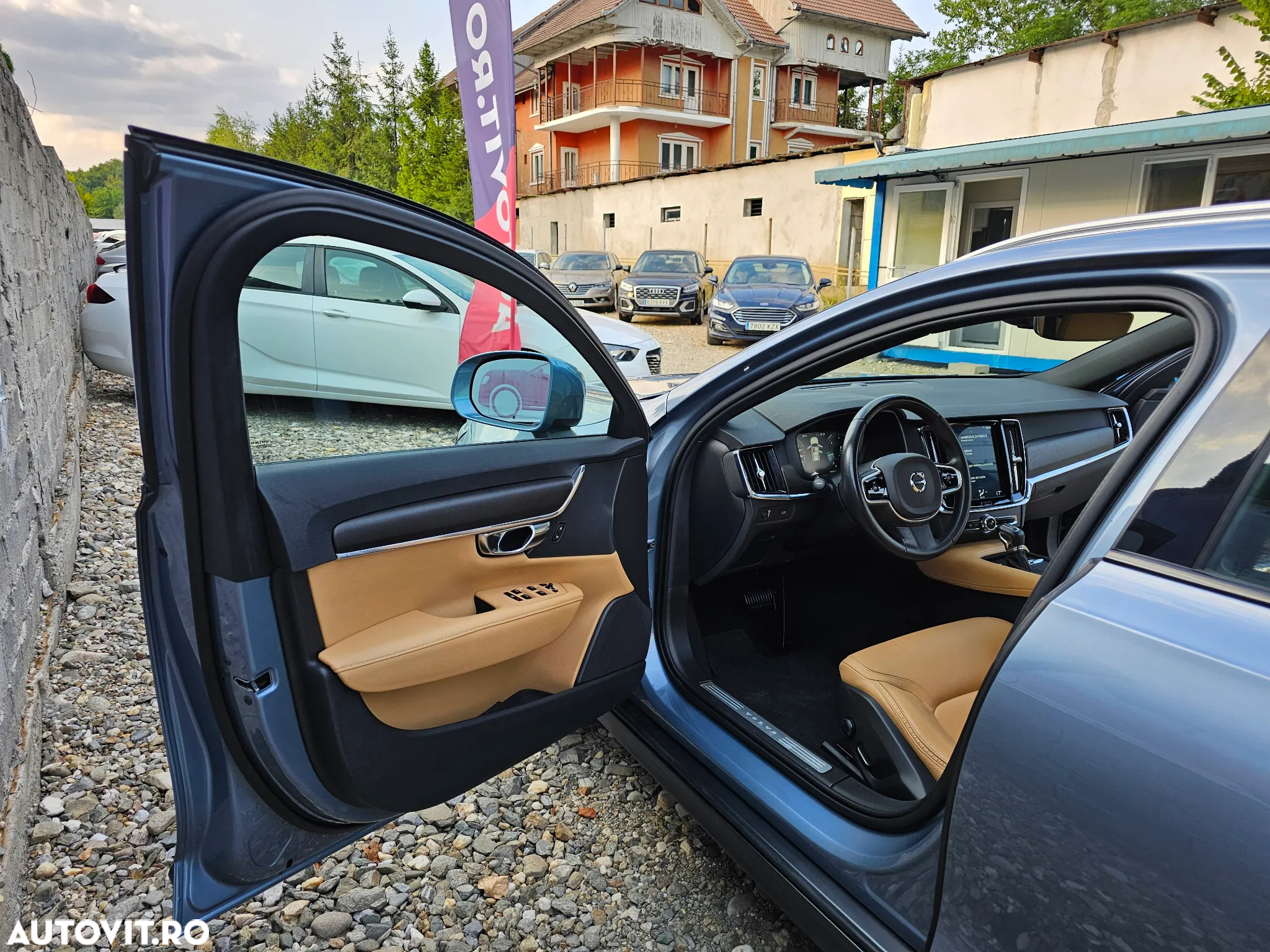 Volvo V90 Cross Country D4 AWD Geartronic Pro - 15