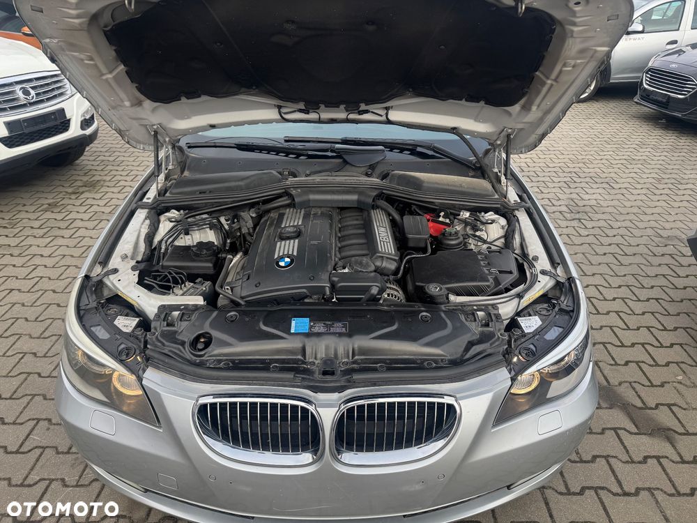 BMW Seria 5 525i Edition Exclusive - 11