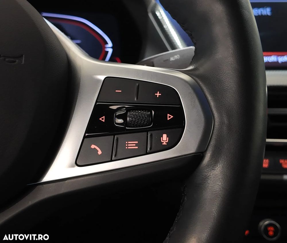 BMW Seria 2 218i Aut. M Sport - 26