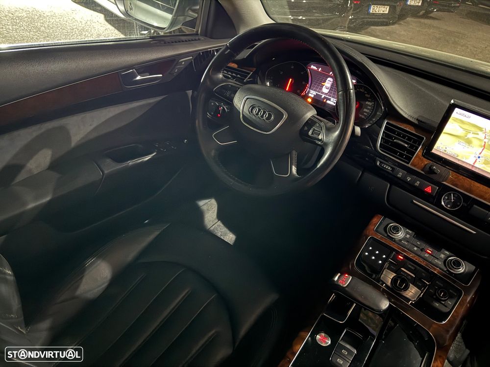 Audi A8 3.0 TDI DPF clean quattro tiptronic - 11