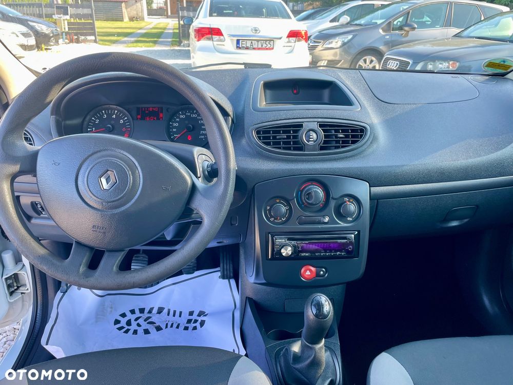 Renault Clio 1.2 16V Authentique - 3