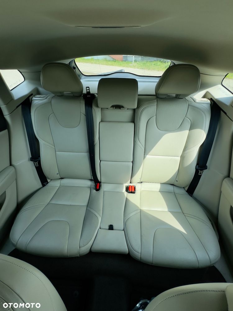 Volvo V40 - 13