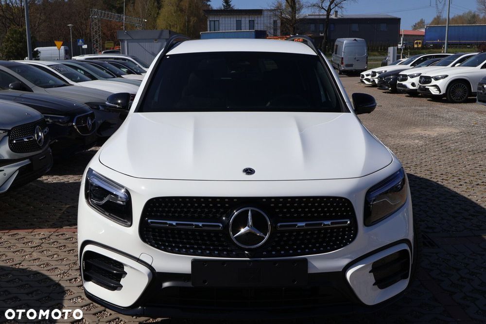 Mercedes-Benz GLB - 5