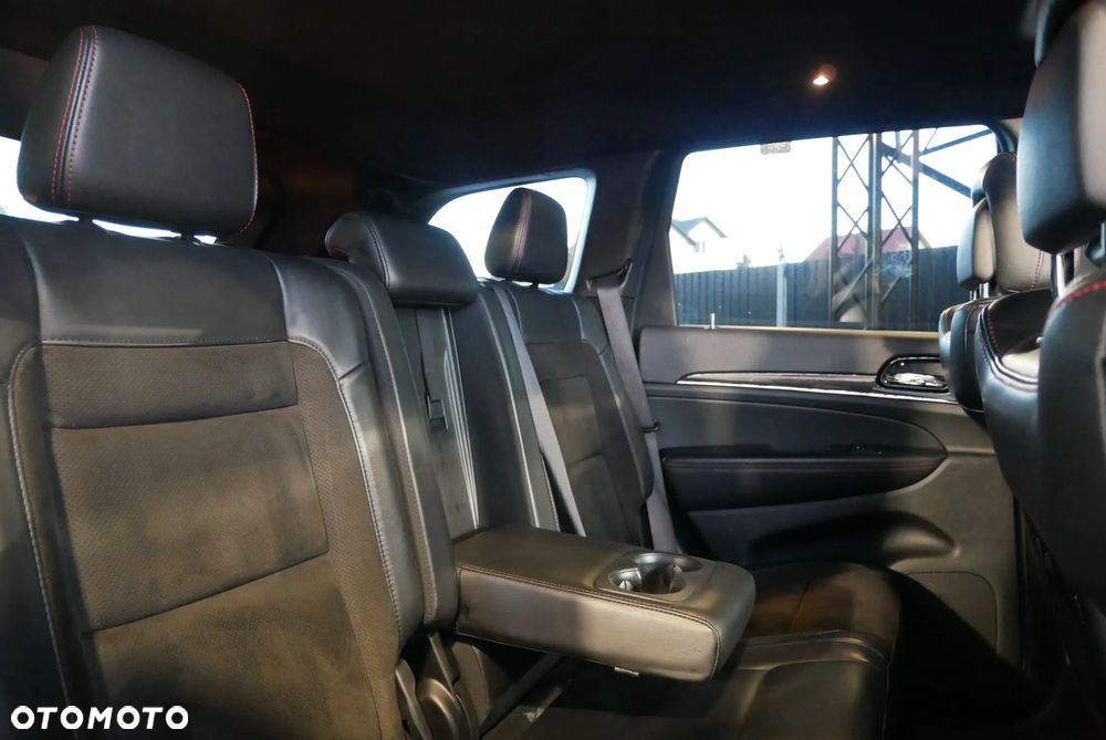 Jeep Grand Cherokee - 15