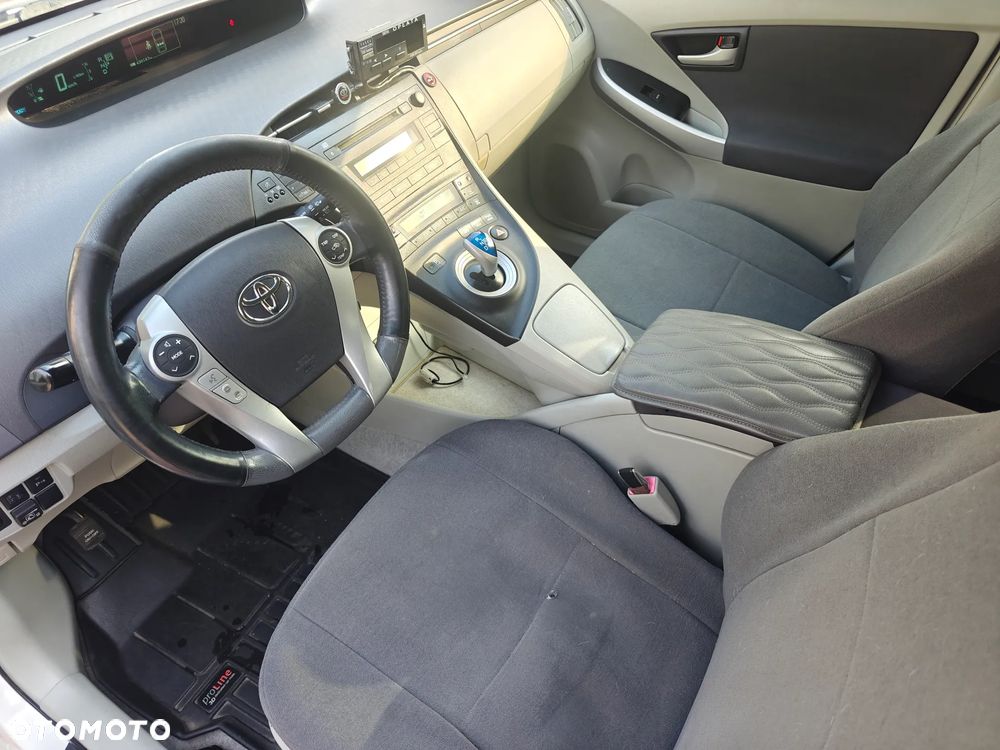 Toyota Prius 1.8 HSD Life - 14