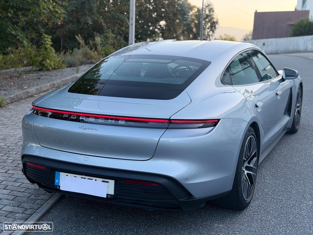 Porsche Taycan Standard - 29