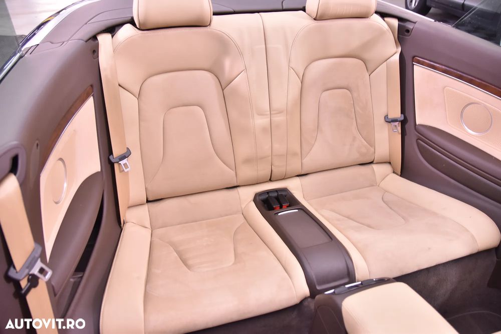 Audi A5 Cabrio 2.0 TFSI quattro Stronic - 20