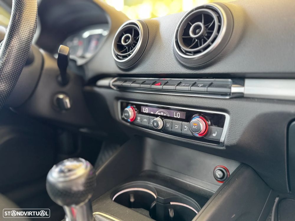Audi A3 Sportback 1.6 TDI DPF S line Sport Pack - 25
