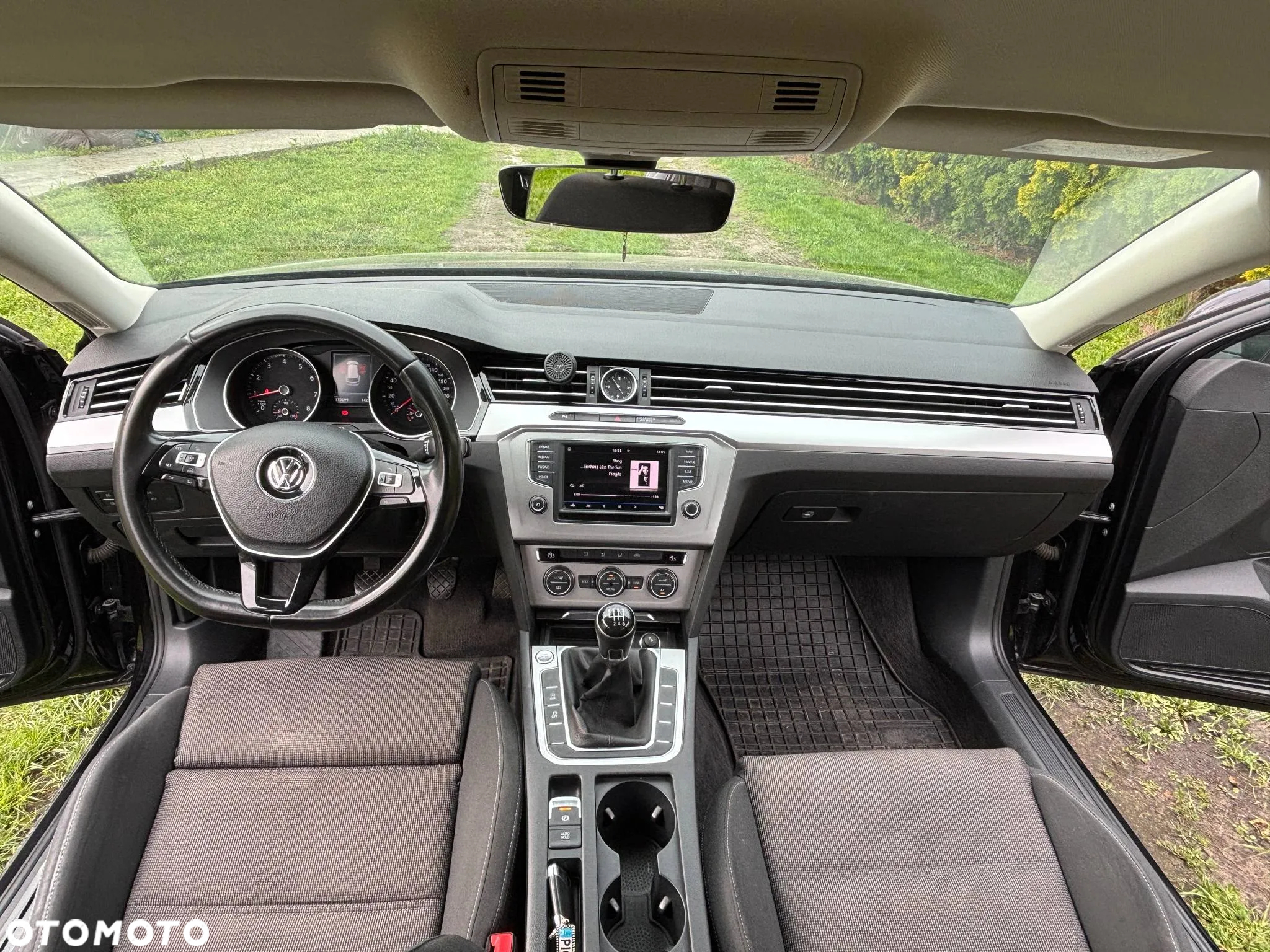 Volkswagen Passat 1.8 TSI BMT Comfortline - 16