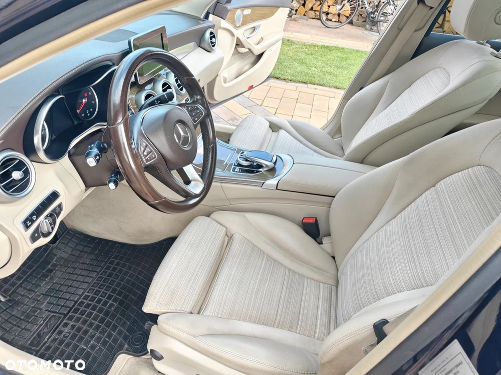 Mercedes-Benz Klasa C 250 (BlueTEC) d 4-Matic 7G-TRONIC - 28
