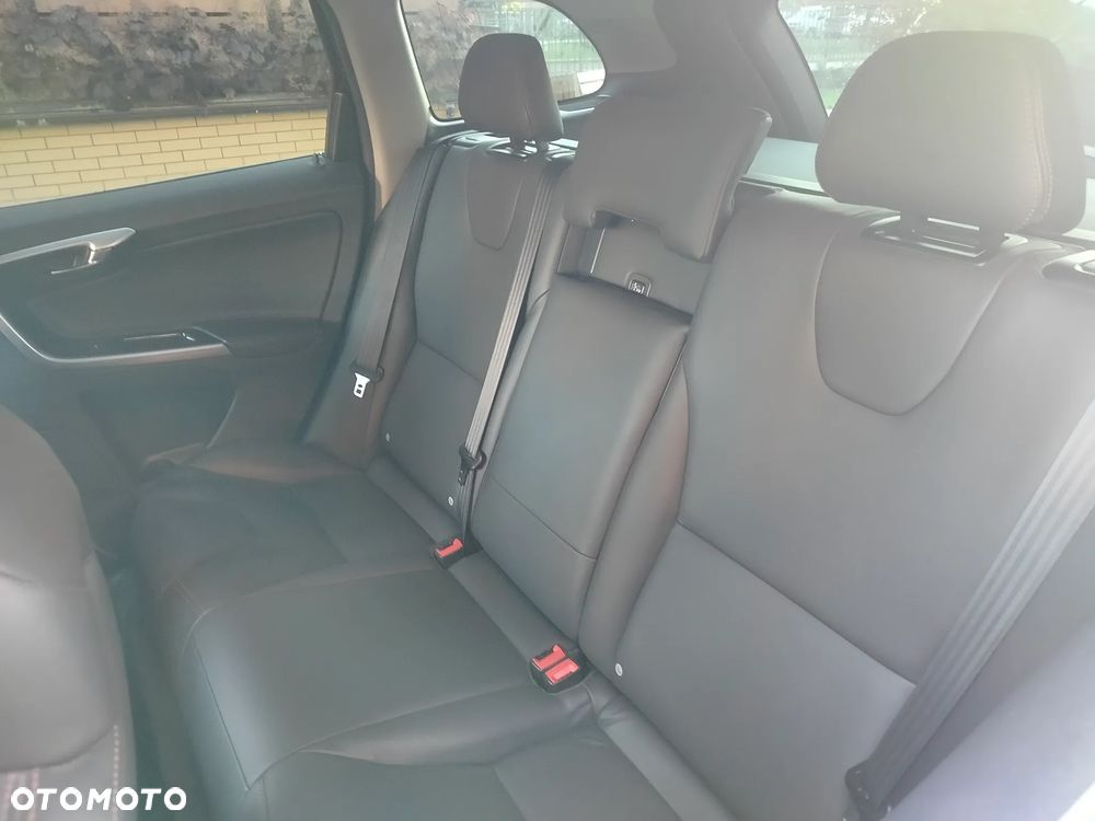 Volvo XC 60 D3 Inscription - 14
