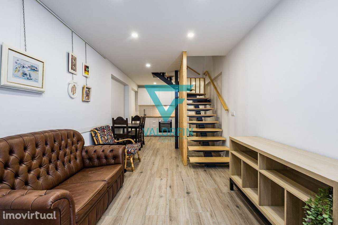 Moradia T3 + 1 Remodelada - Centro Histórico de Alcobaça - Grande imagem: 2/25