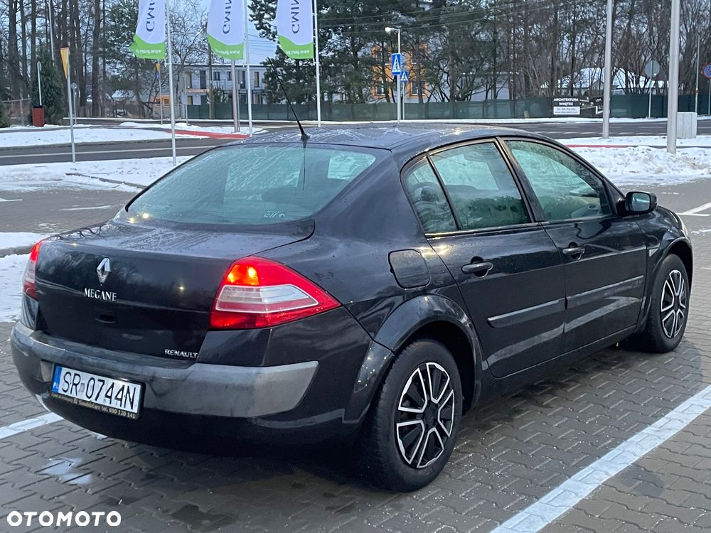 Renault Megane 1.6 16V Confort Privilege - 3