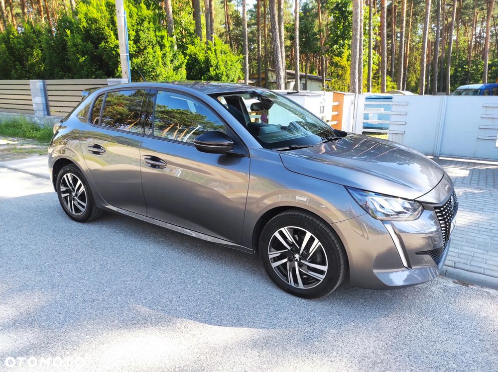 Peugeot 208 - 5