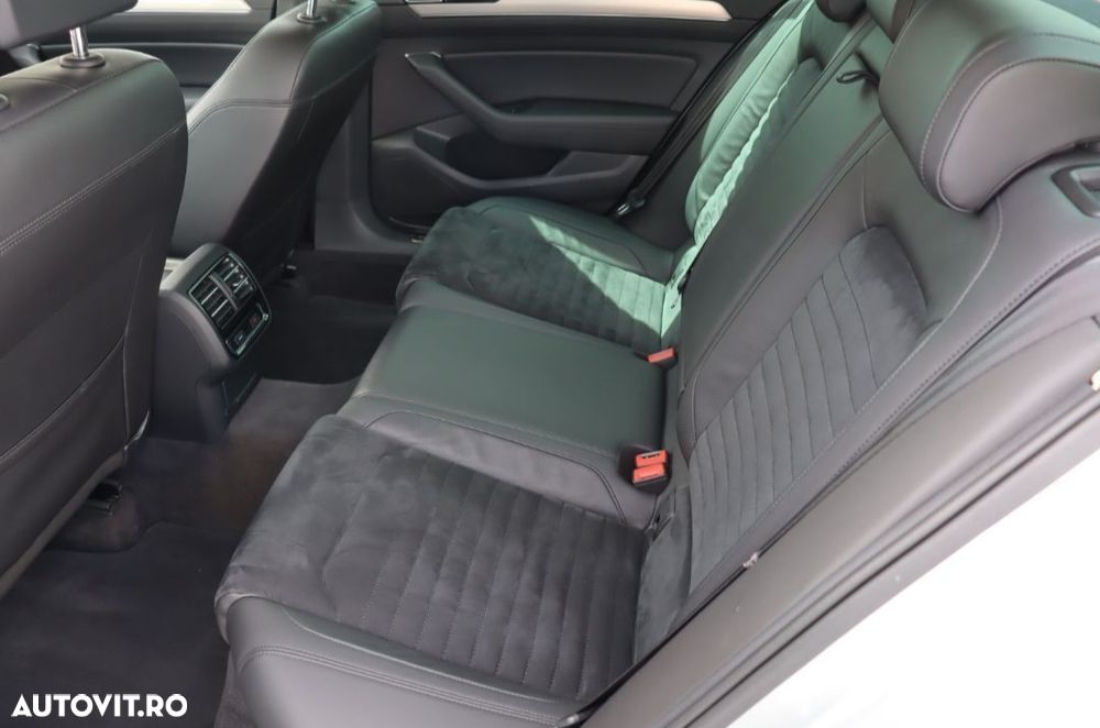 Volkswagen Passat 2.0 TDI DSG Highline - 8