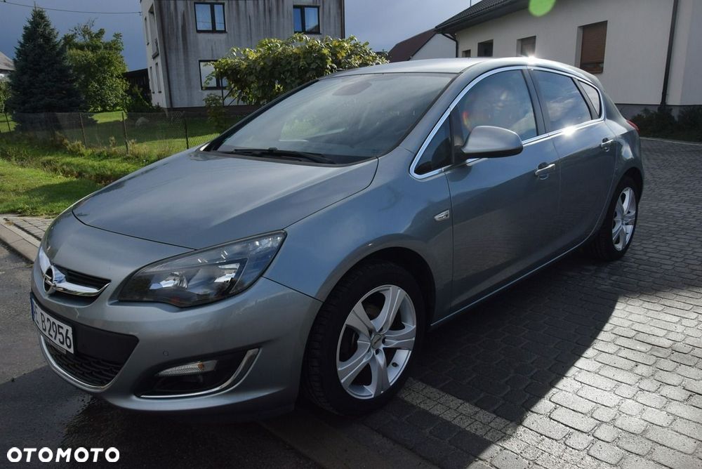 Opel Astra 1.4 Turbo Exklusiv - 5