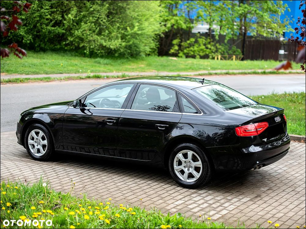 Audi A4 Limousine - 13