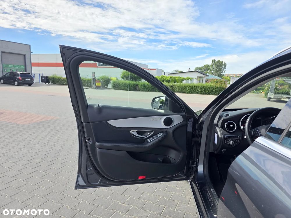 Mercedes-Benz Klasa C 350 e 7G-TRONIC - 11