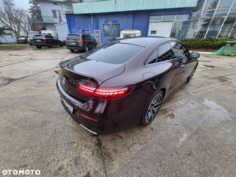 Mercedes-Benz Klasa E 300 Avantgarde - 21
