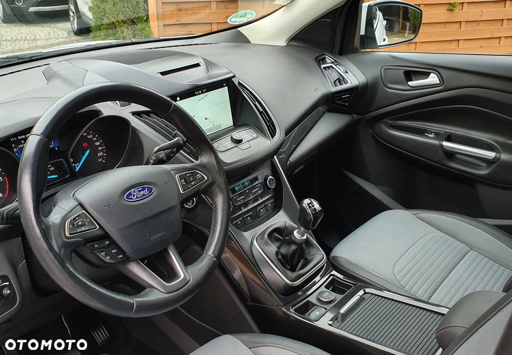 Ford Kuga 2.0 TDCi 2x4 Titanium - 18