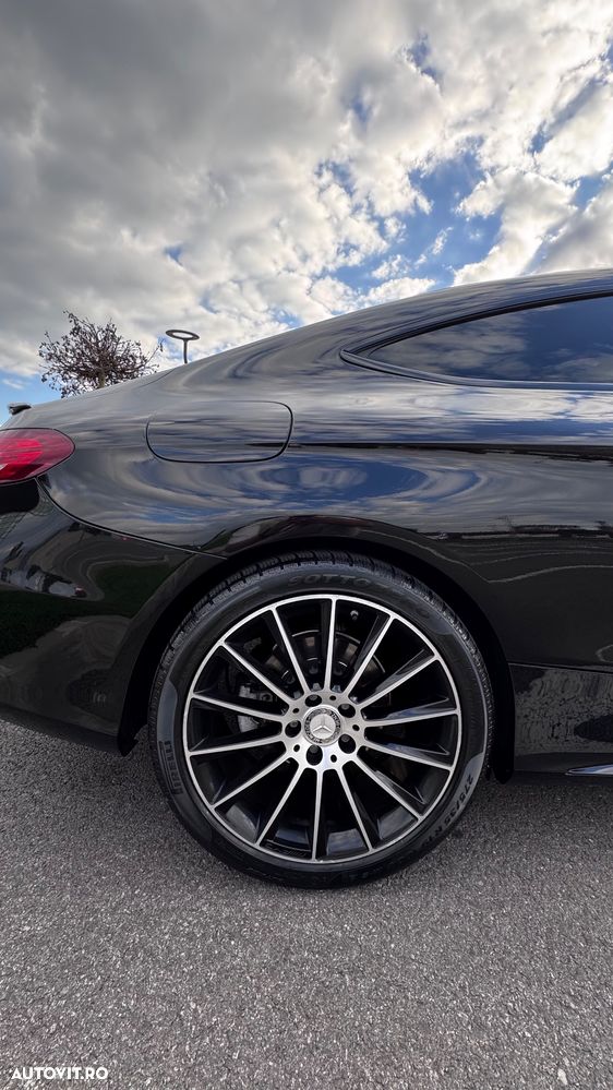 Mercedes-Benz C 220 d Coupe 9G-TRONIC AMG Line - 12