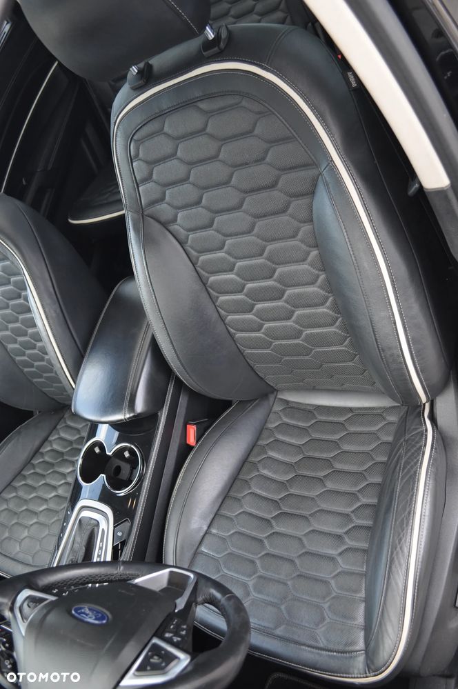 Ford S-Max - 28