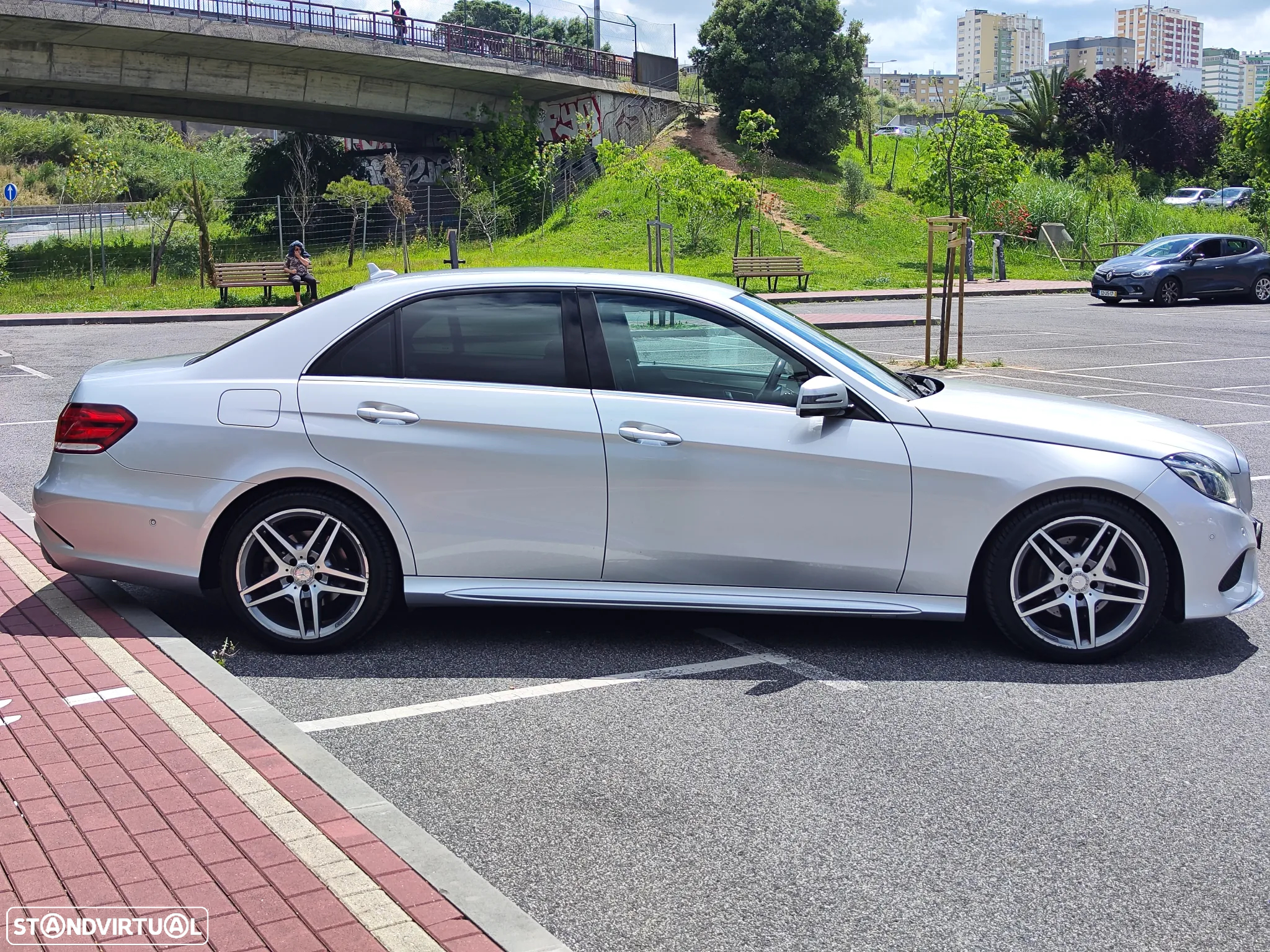 Mercedes-Benz E 300 Bluetec Hybrid Avantgarde - 6