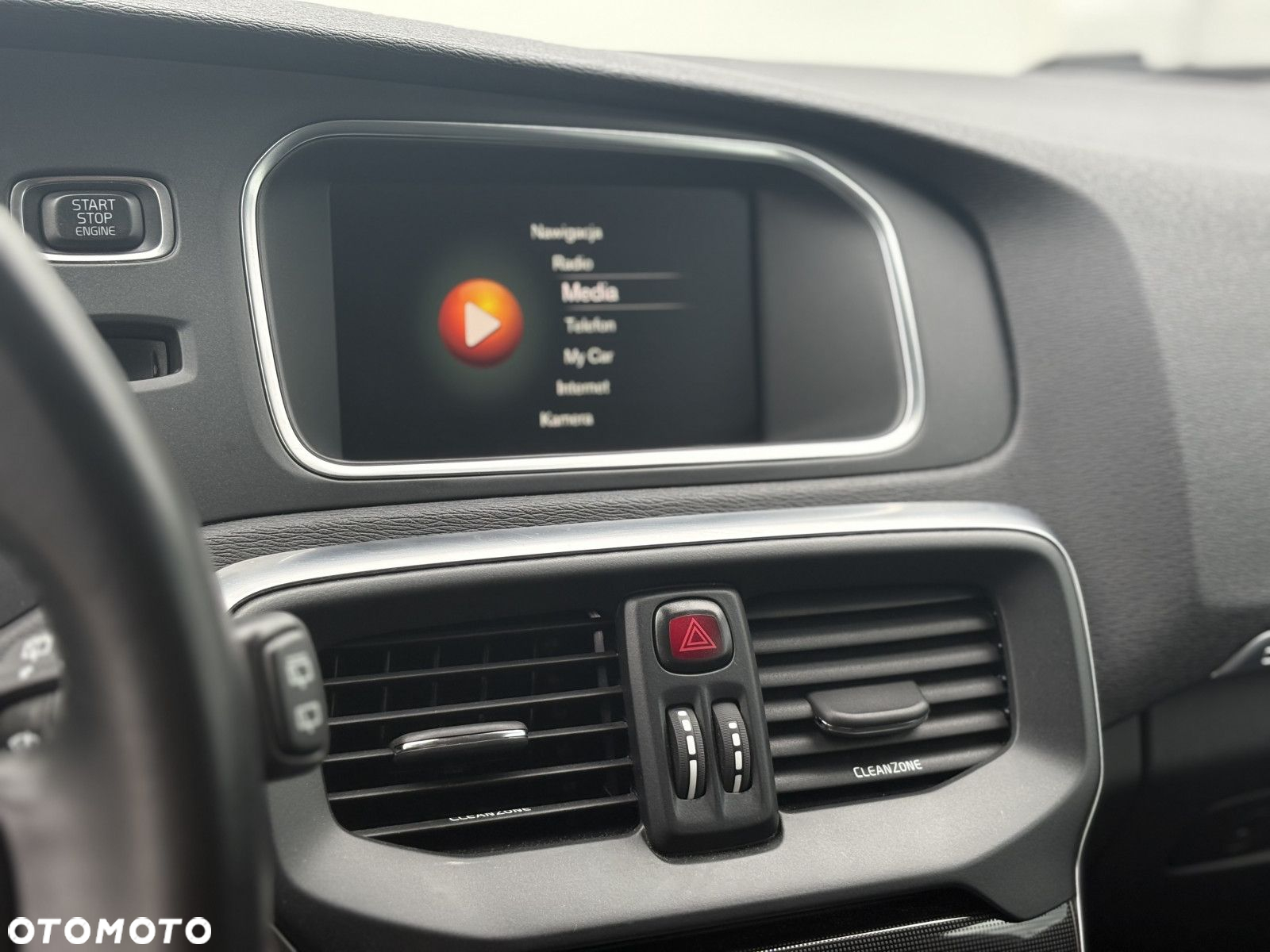 Volvo V40 - 10