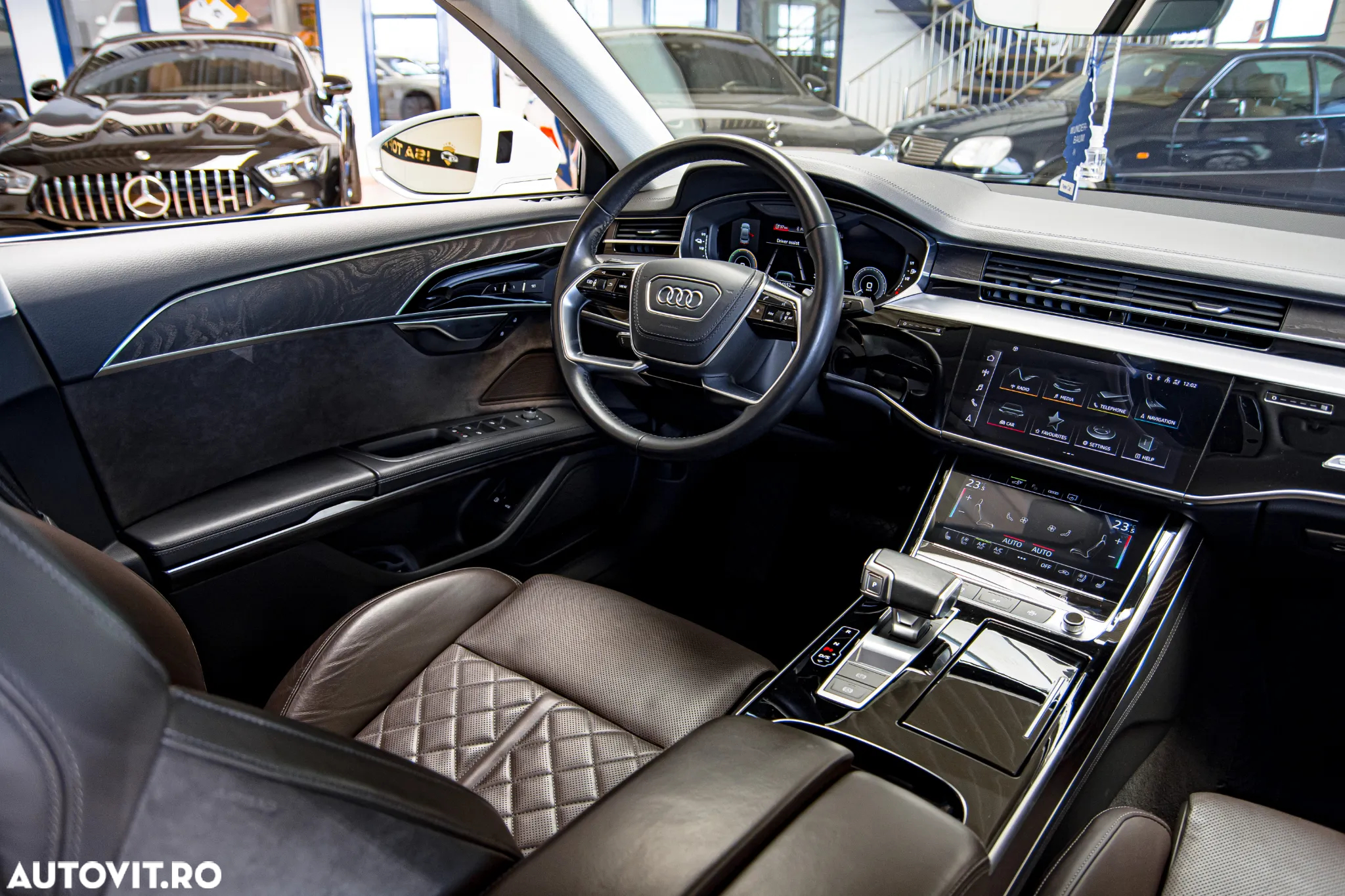 Audi A8 60 TFSI e quattro Tiptronic PHEV - 33